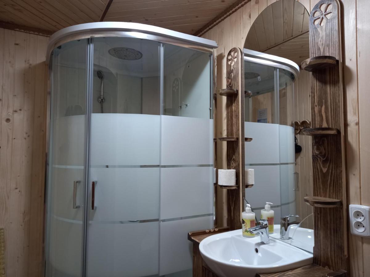 Voyage Tatariv Hotel Екстериор снимка