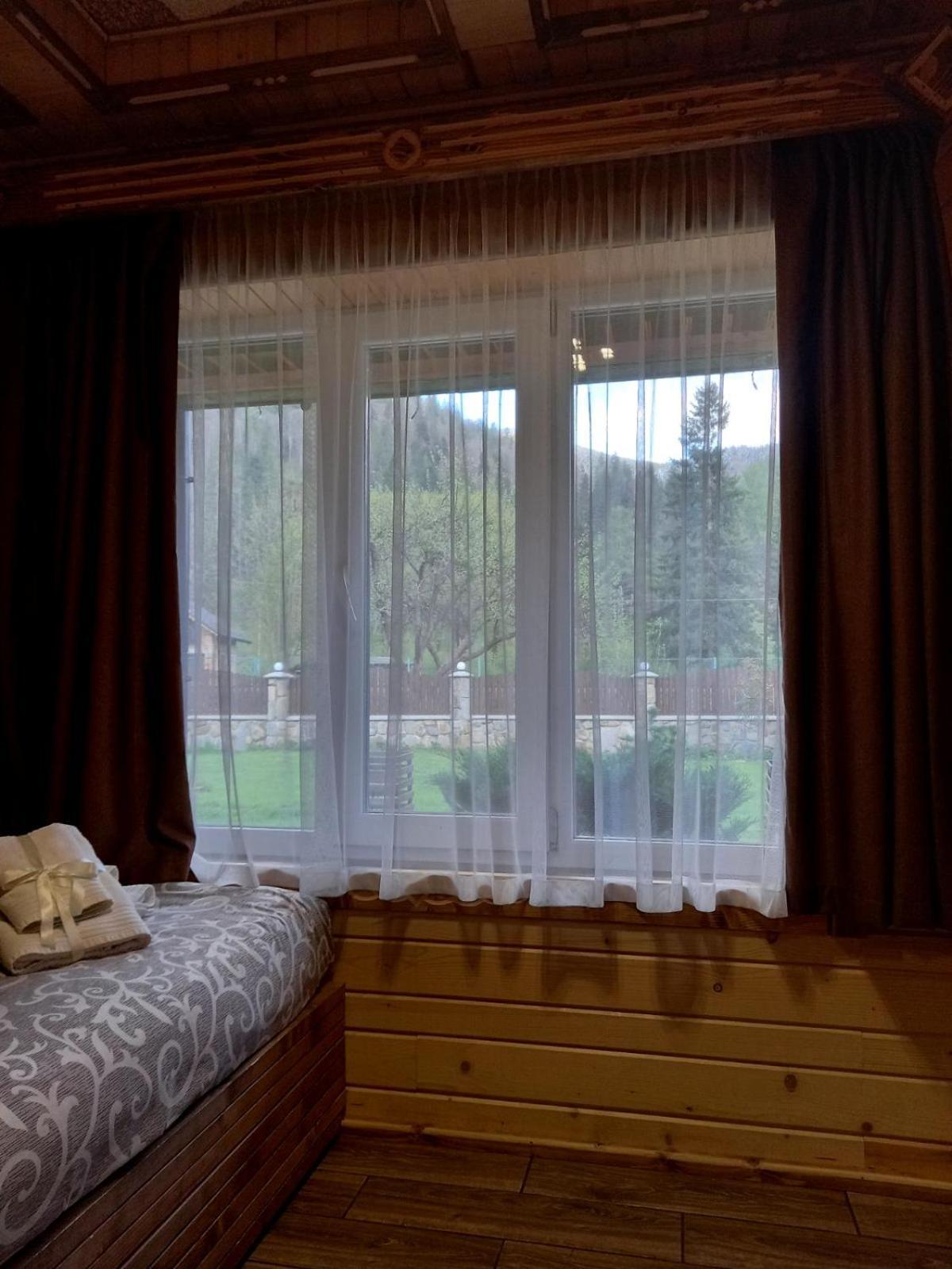 Voyage Tatariv Hotel Стая снимка