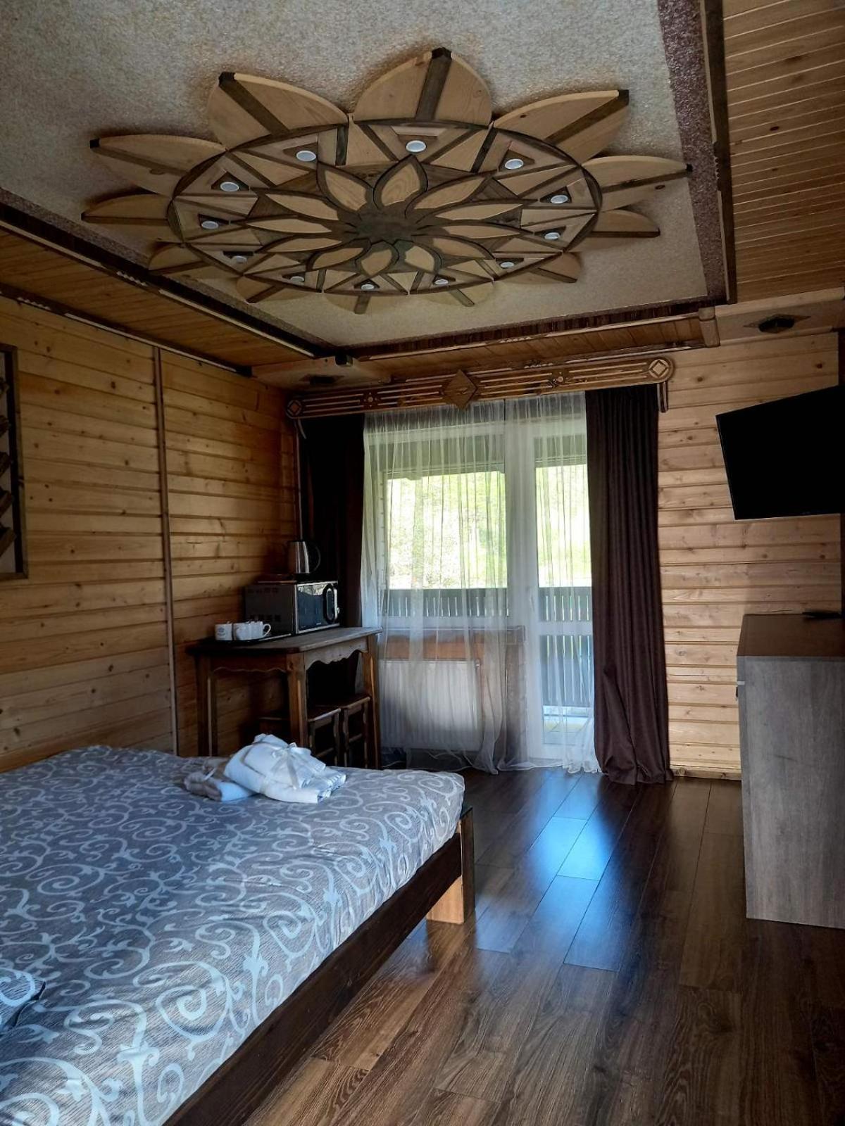 Voyage Tatariv Hotel Екстериор снимка