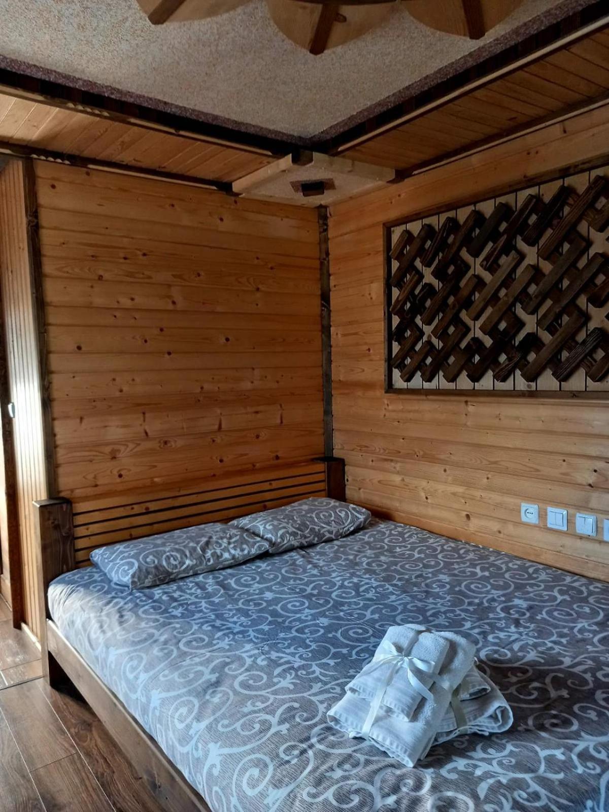 Voyage Tatariv Hotel Екстериор снимка