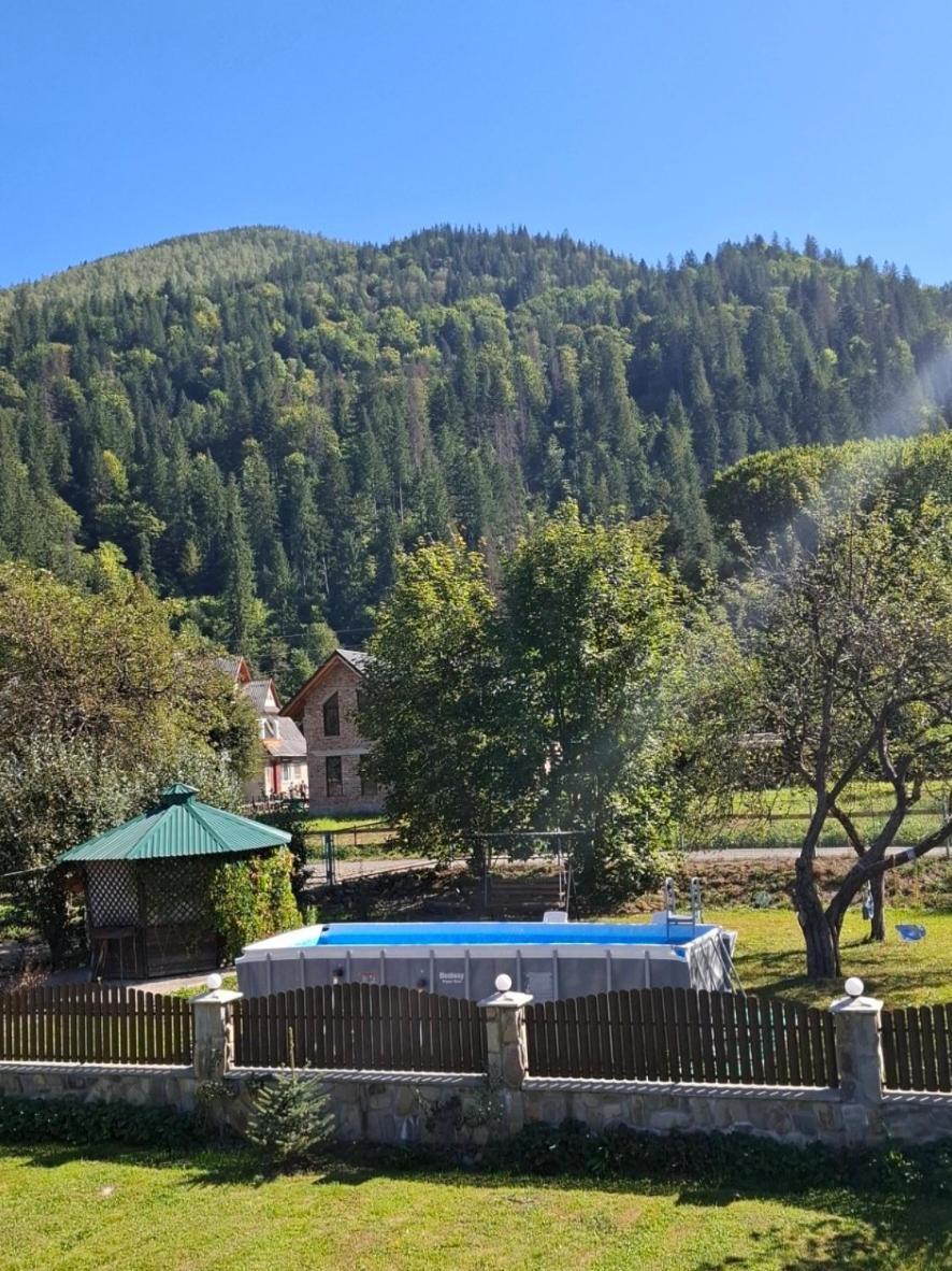 Voyage Tatariv Hotel Стая снимка